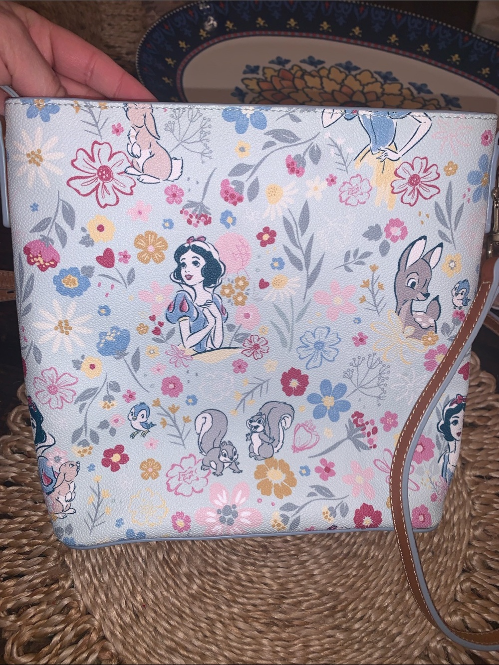 Dooney & Bourke Snow White Flower light blue Crossbody Bag EUC - Picture 6 of 12